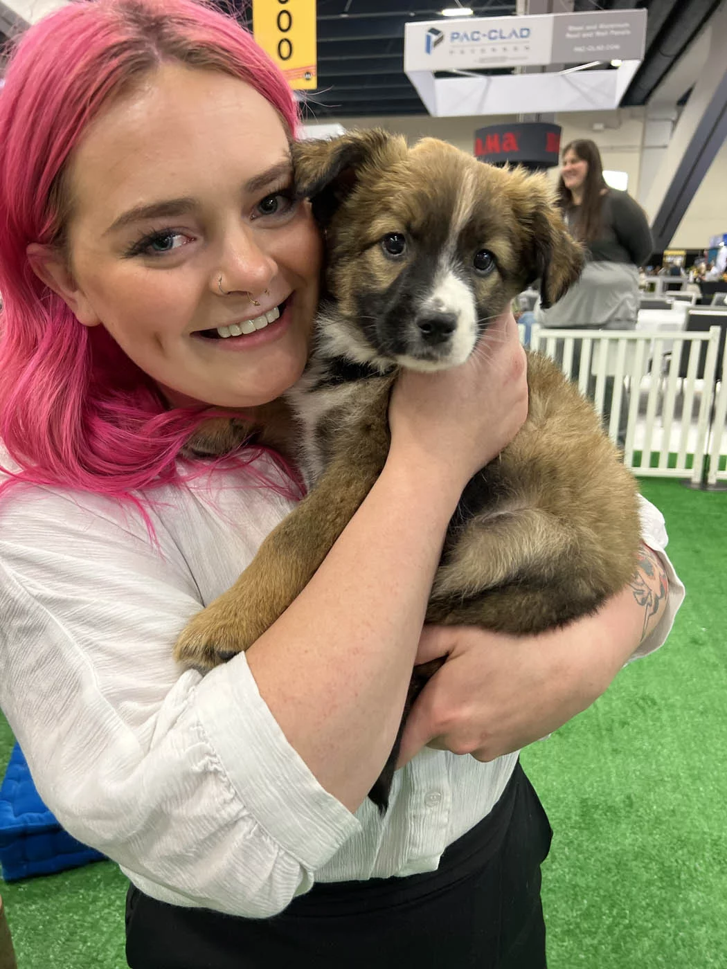 Aia-Expo-8 A puppy love™ puppy making the day of so many expo attendees!