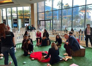 Tradeshow Entertainment That Makes People Stop, Smile, and Stay 13